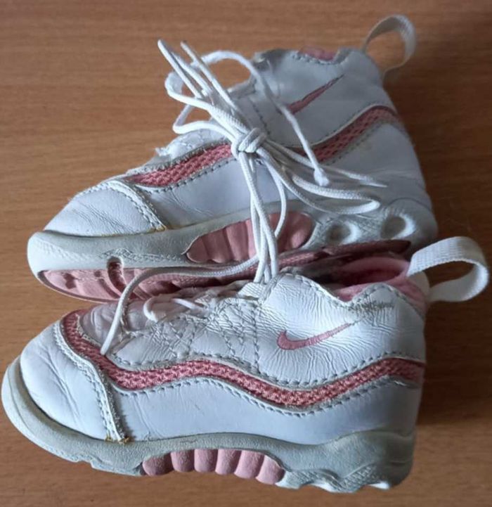 Baskets Nike blanche et rose - photo numéro 3