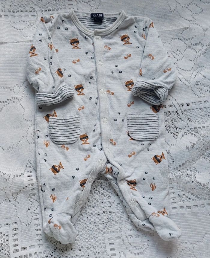 Grenouillère blanc imprimé - douceur et chaleur, Kiabi, en bon état, taille 1 mois