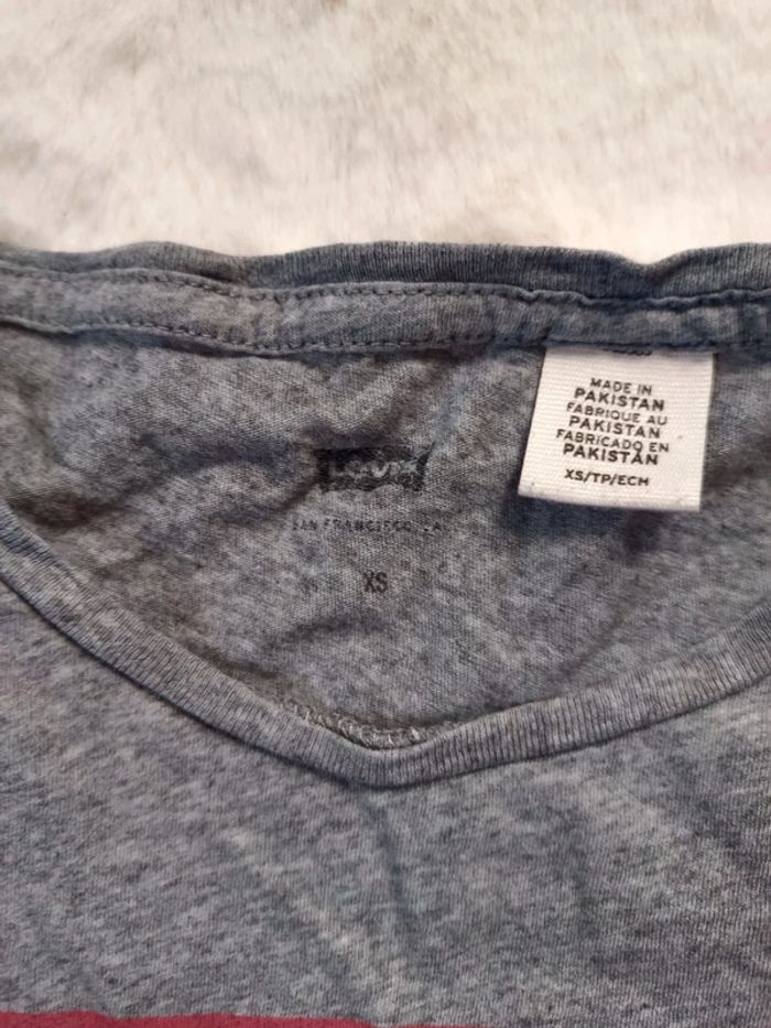 Tee-shirt gris Levis - photo numéro 3