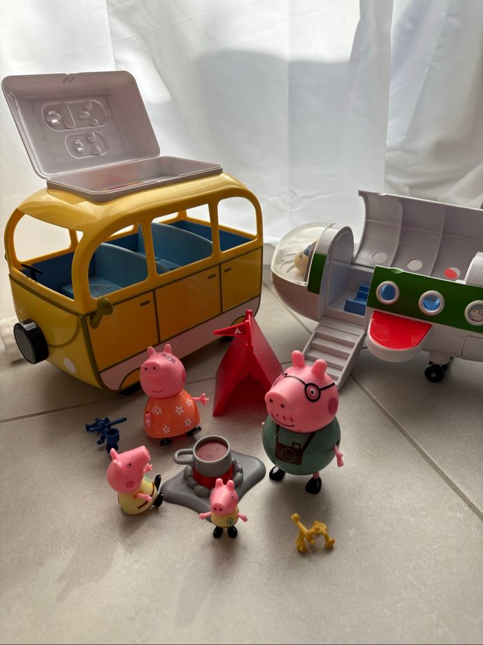 Lot de jouets peppa piG - photo numéro 2