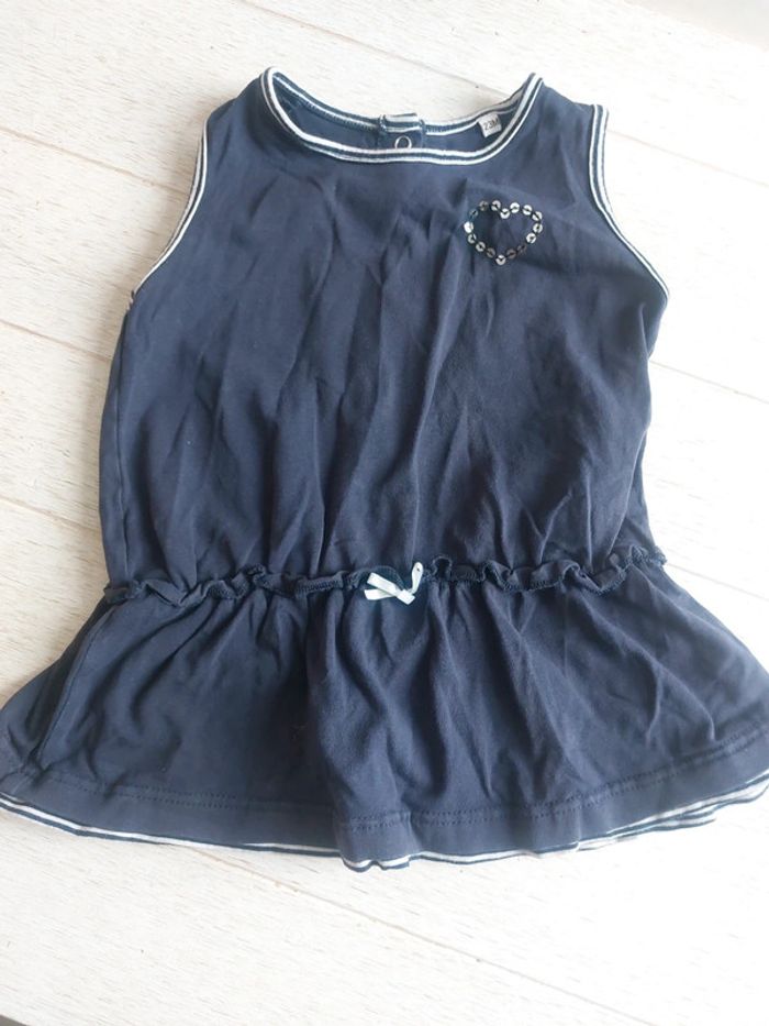 Robe 23 mois en bon état