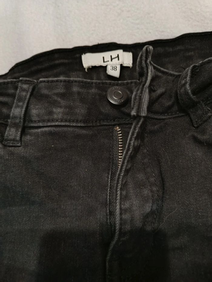 Short noir - photo numéro 2