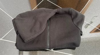 Veste sweat taille 146-152