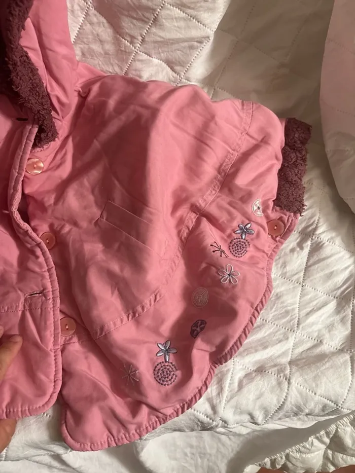Poncho taille 12mois marque kiabi bébé - photo numéro 3