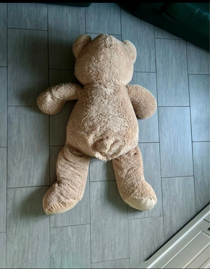 Peluche géante ours - en très bon état - 130 cm - photo numéro 3