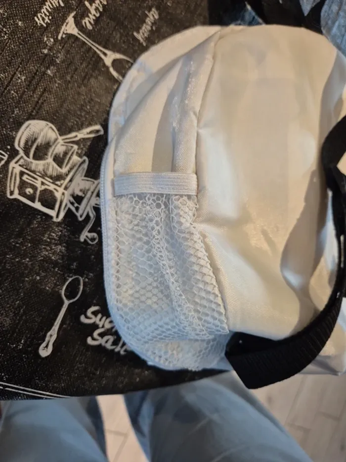 Petit sac a dos - photo numéro 6