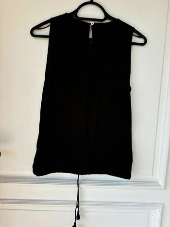 Blouse detail dentelle