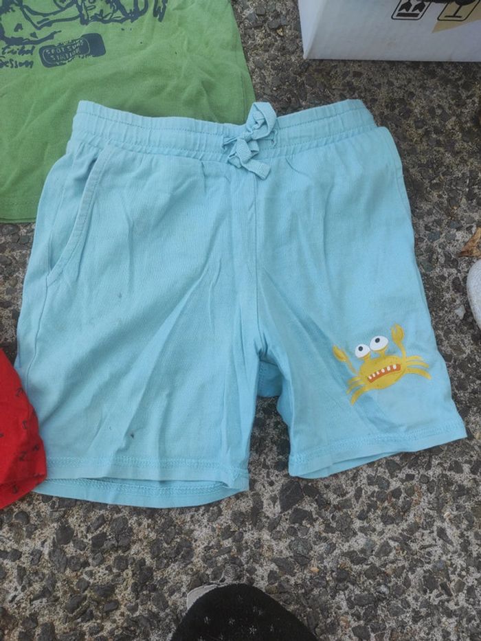 Lot 4 vêtements 5 ans - photo numéro 3