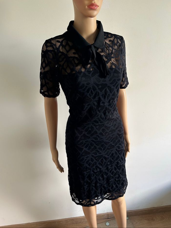Robe noire en dentelle à manches courtes Morgan taille 42 bon état - photo numéro 2
