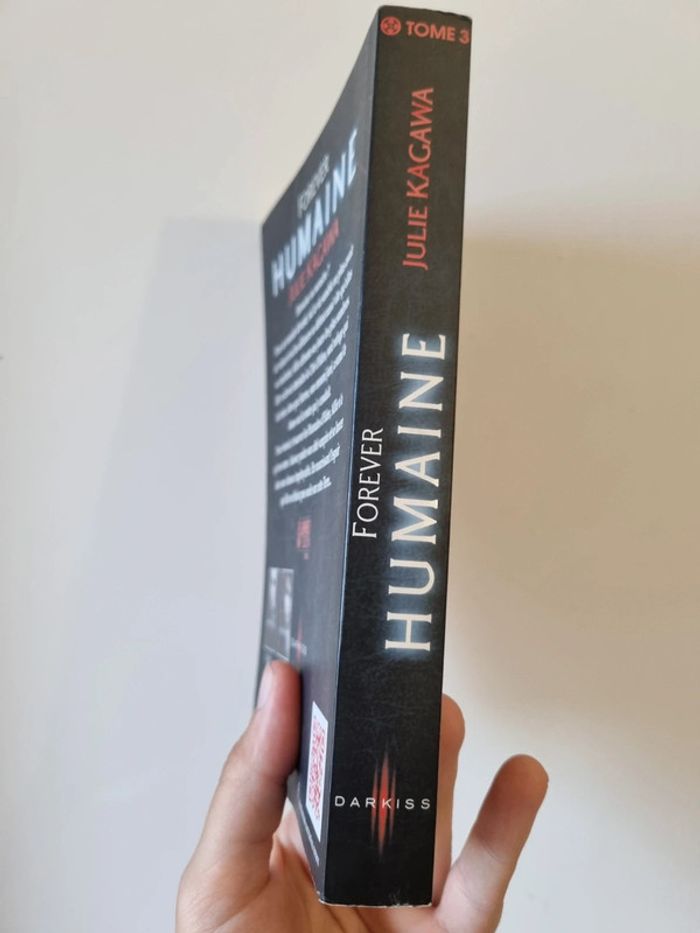 Forever Humaine
Julie Kagawa / Blood of eden - photo numéro 4