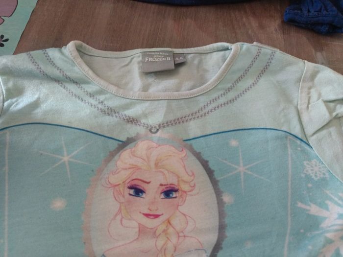 Tee-shirt manche courte la reine des neiges - photo numéro 2