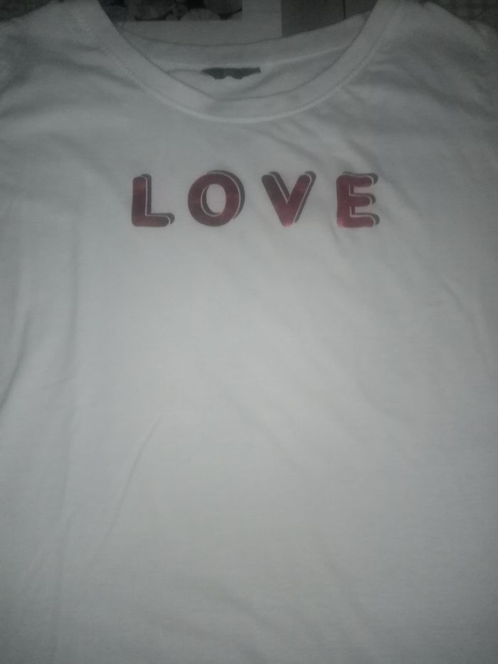 Tee-shirt taille 36 - photo numéro 2