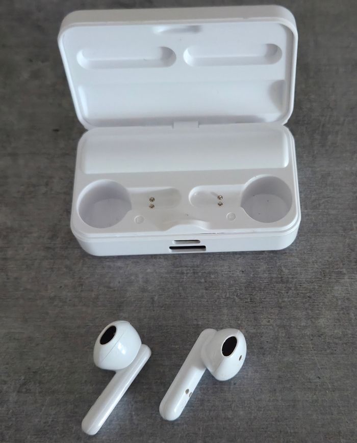 Écouteurs sans fils Bluetooth - photo numéro 2