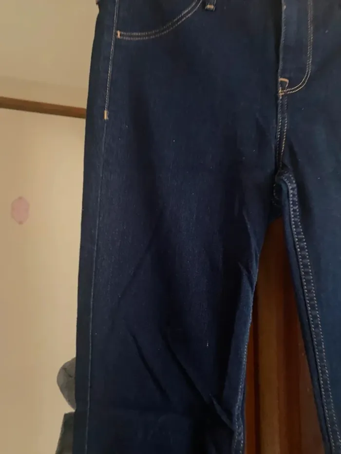 Jean H&M Femme Taille 38 – Neuf, Style Élégant et Confortable - photo numéro 3