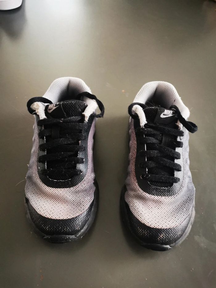 Basket Nike Air pointure 28