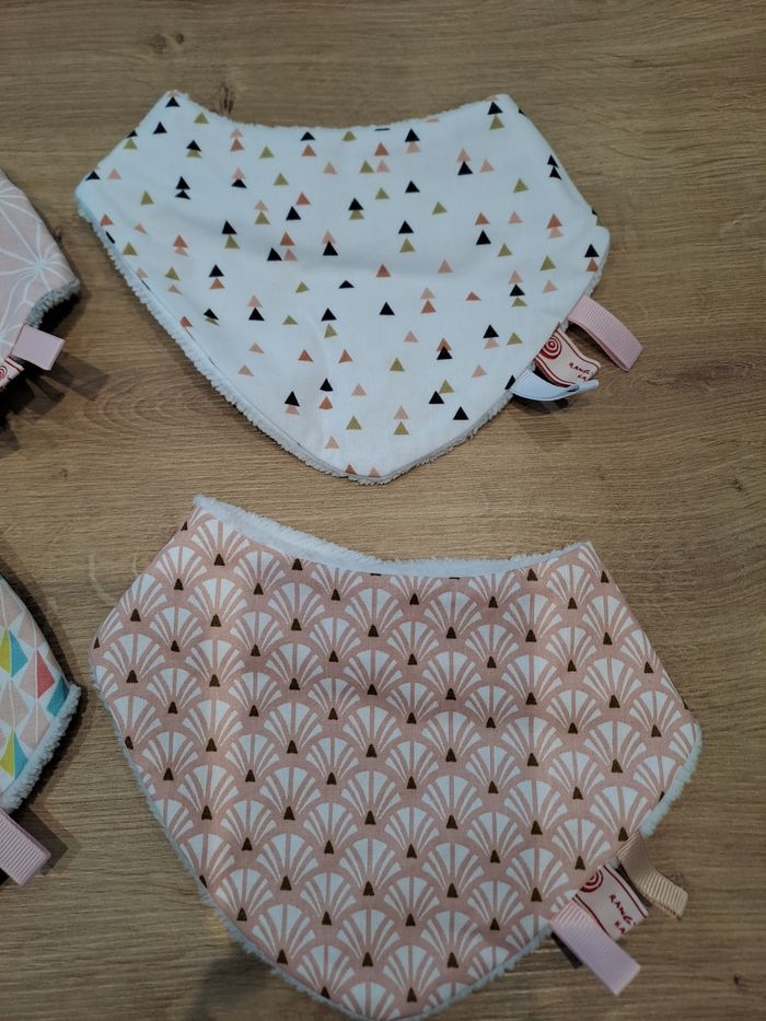 Bavoirs bandanas - photo numéro 2