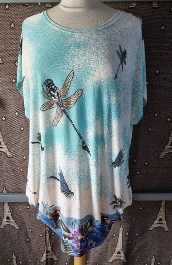 T-shirt léger blanc turquoise imprimé libellules avec strass taille 44-46