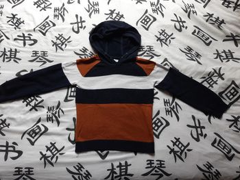 Pull à capuche garçon 10 ans