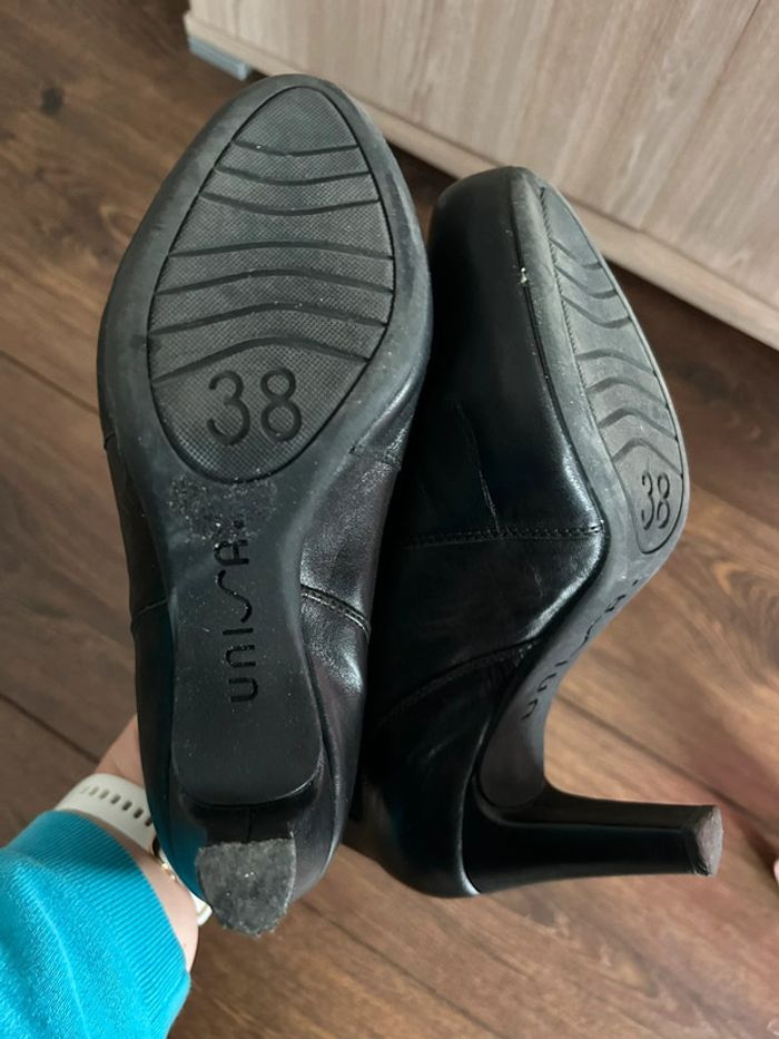 Bottines Unisa P. 38 noir cuir talons - photo numéro 4
