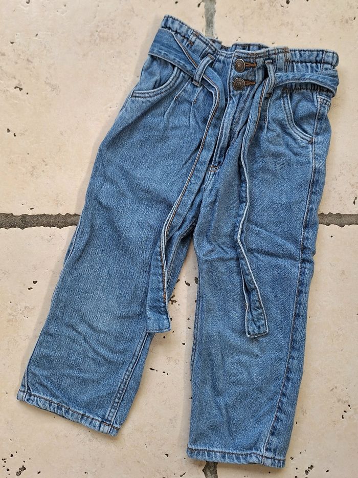Jean mom bleu Kiabi ceinture - 4 ans - photo numéro 1