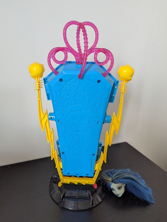 Chambre recharge poupée Monster high Frankie freaky fusion - photo numéro 3