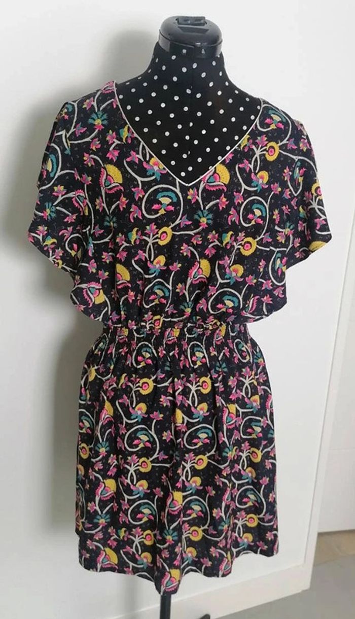Robe fluide courte fleurs multicolore bleu marine Taille L Cache-cache - photo numéro 2