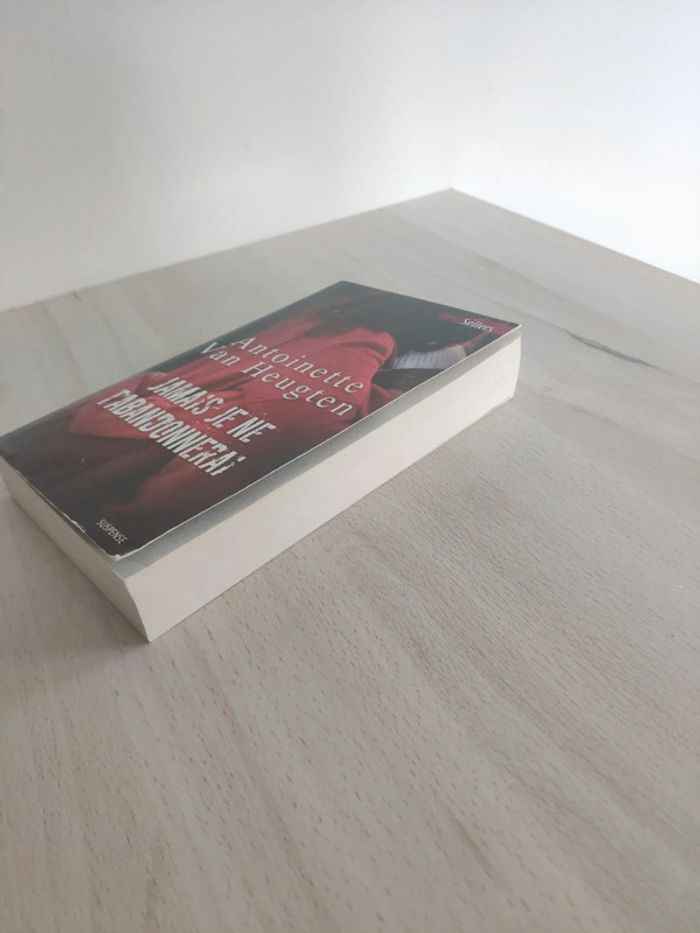 Livre poche harlequin suspense best seller jamais je ne t'abandonnerai Heugten - photo numéro 3