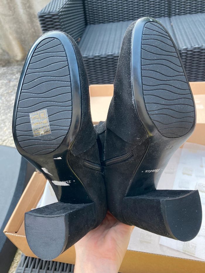 Neuves - bottes BATA 38 - photo numéro 5