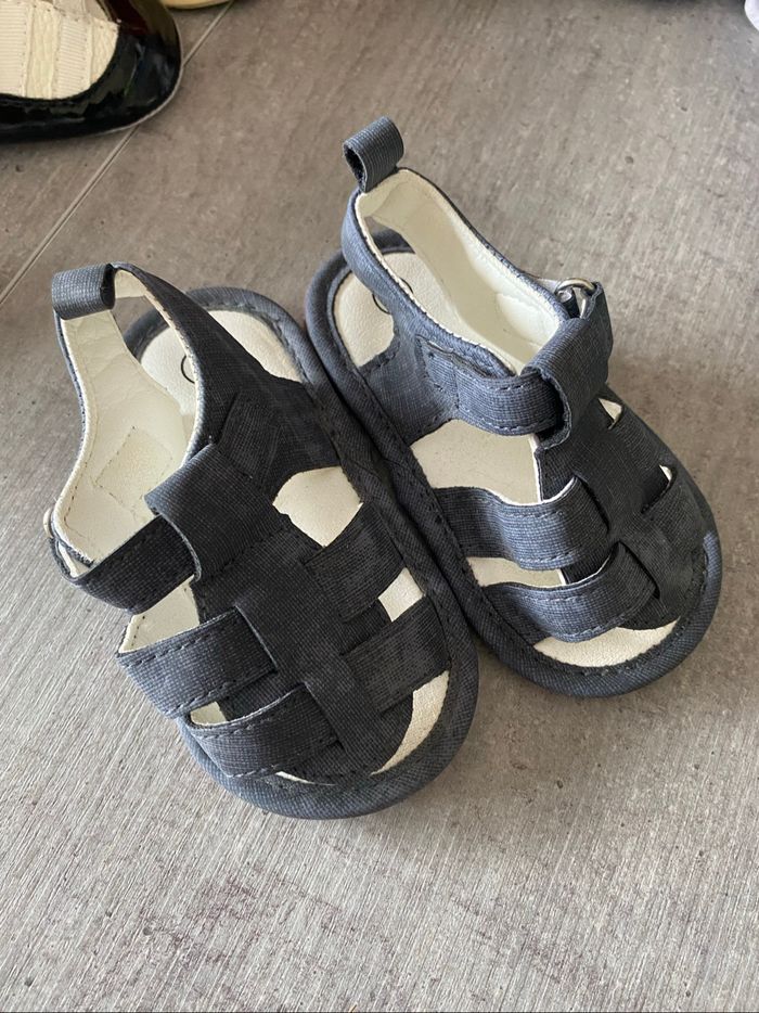Sandales souples anti dérapante