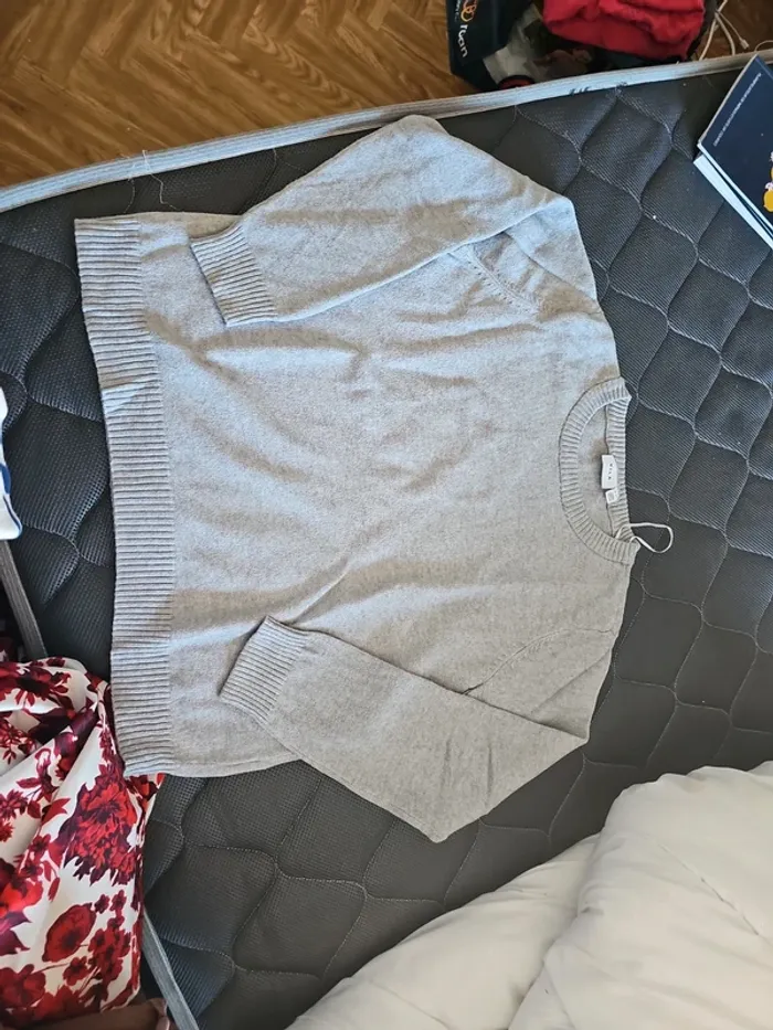 Pull gris t44