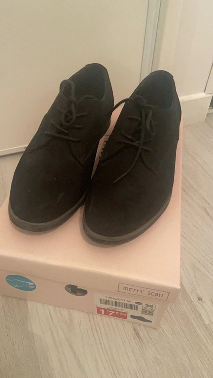 Derbies noires
