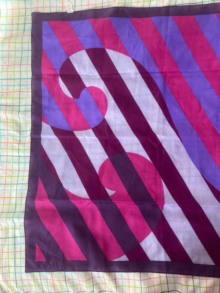 Foulard coloré - photo numéro 2