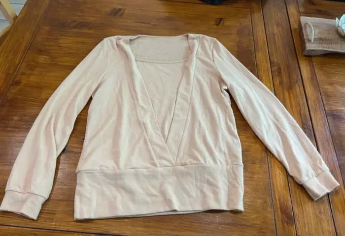 Haut beige neuf marque SHEIN