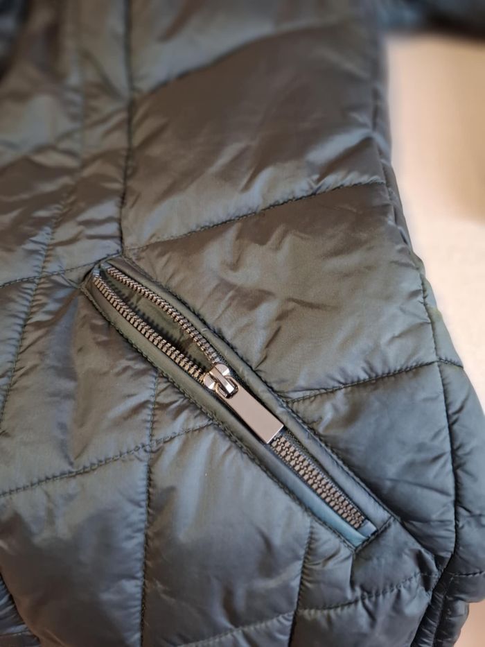 Belle doudoune mi-longue femme C&A matelassée à capuche amovible 46 vert foncé neuve - photo numéro 6