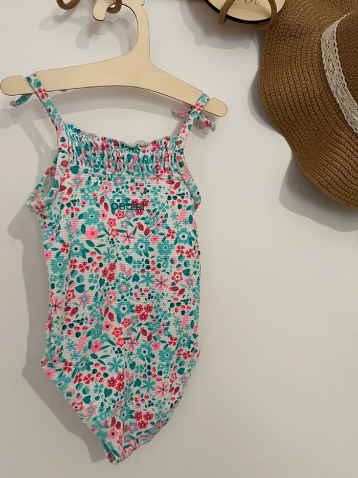 Maillot de bain fleurie 12 mois - photo numéro 2