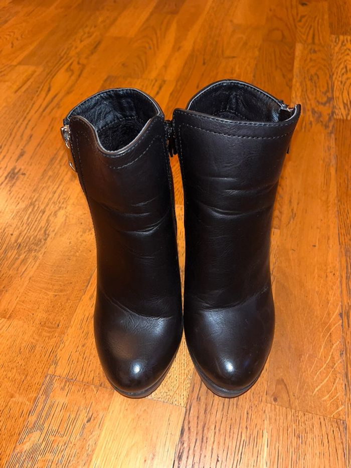 Bottines noires à talon - photo numéro 2