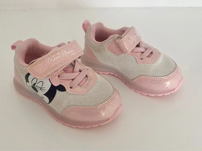 Baskets Minnie clignotantes TBE - photo numéro 4