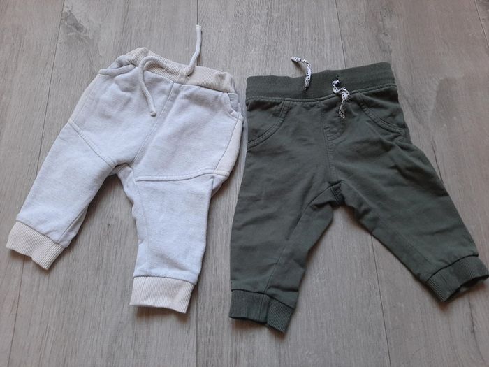 Lot 2 pantalons 6mois