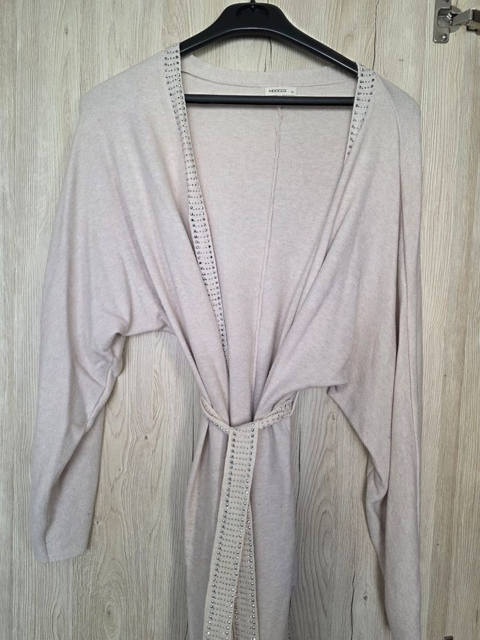 GILET FEMME BEIGE AVEC CEINTURE STRASS TAILLE UNIQUE D'UN 34/40 MARQUE MOOCCI - photo numéro 8