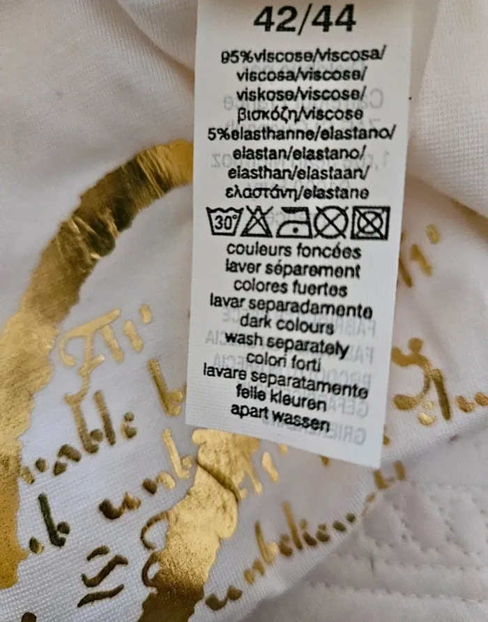 T-shirt crème imprimé doré Tex Taille 40/42 Neuf - photo numéro 5