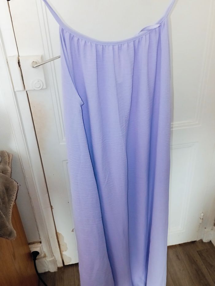 Robe mi longue lilas