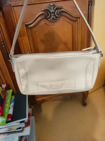 Joli sac à main beige jamais utilisé 27 Quai de Seine Paris