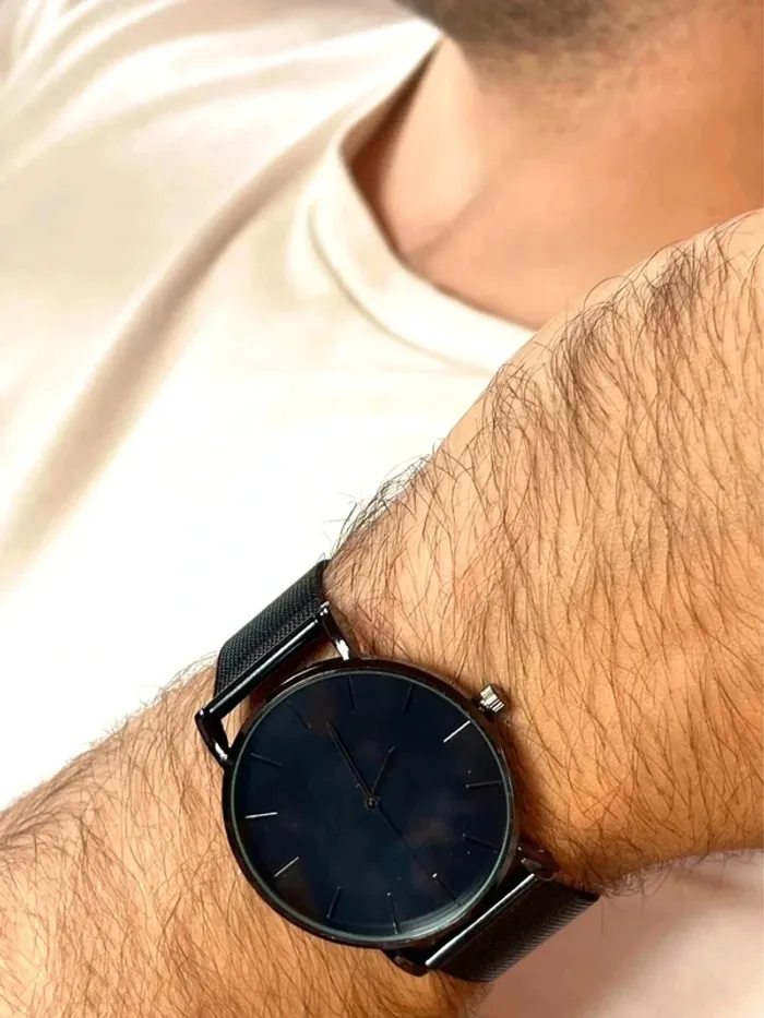 Montre Minimaliste Élégante - photo numéro 2