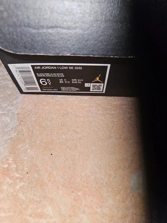 Nike Air Jordan 1 low Black lila Taille 39 - photo numéro 8
