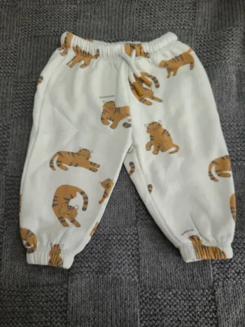 👶Pantalon jogging taille 6mois👶