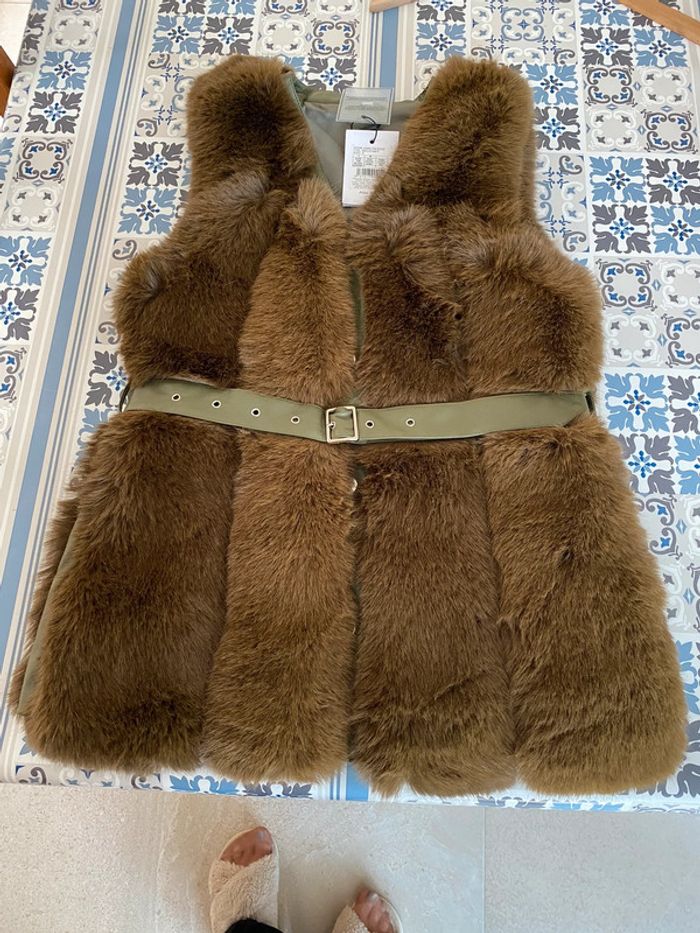 Manteau sans manches neuf - photo numéro 3