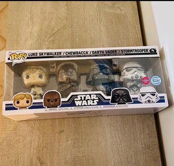 coffret de 4 pop star wars neuf