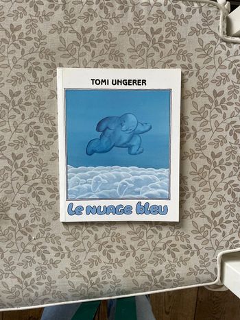 Le nuage bleu