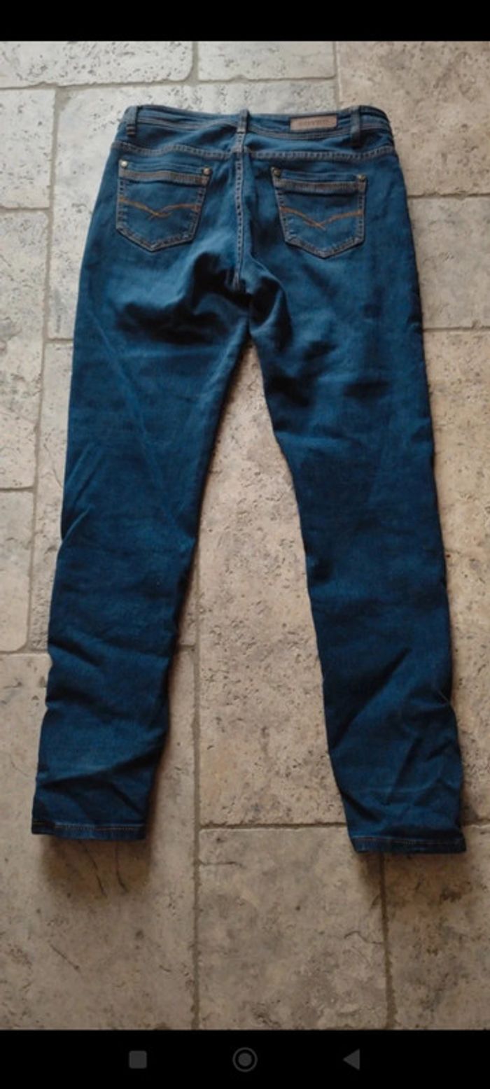Jean taille 40
Coved - photo numéro 5