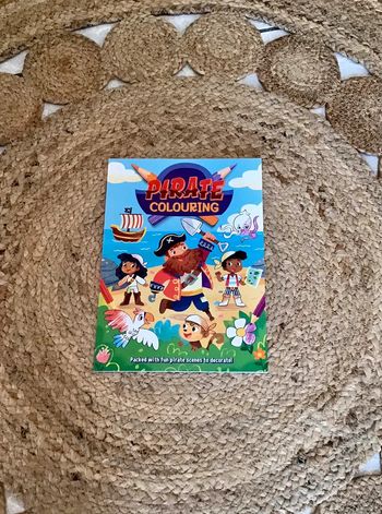 Livre 36 pages coloriages Pirates